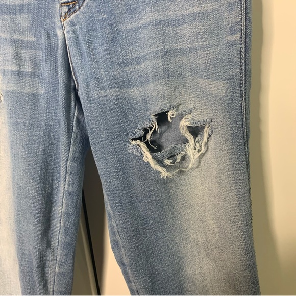 Girl’s Cuffed Skinny Hudson Jeans - Picture 3 of 11